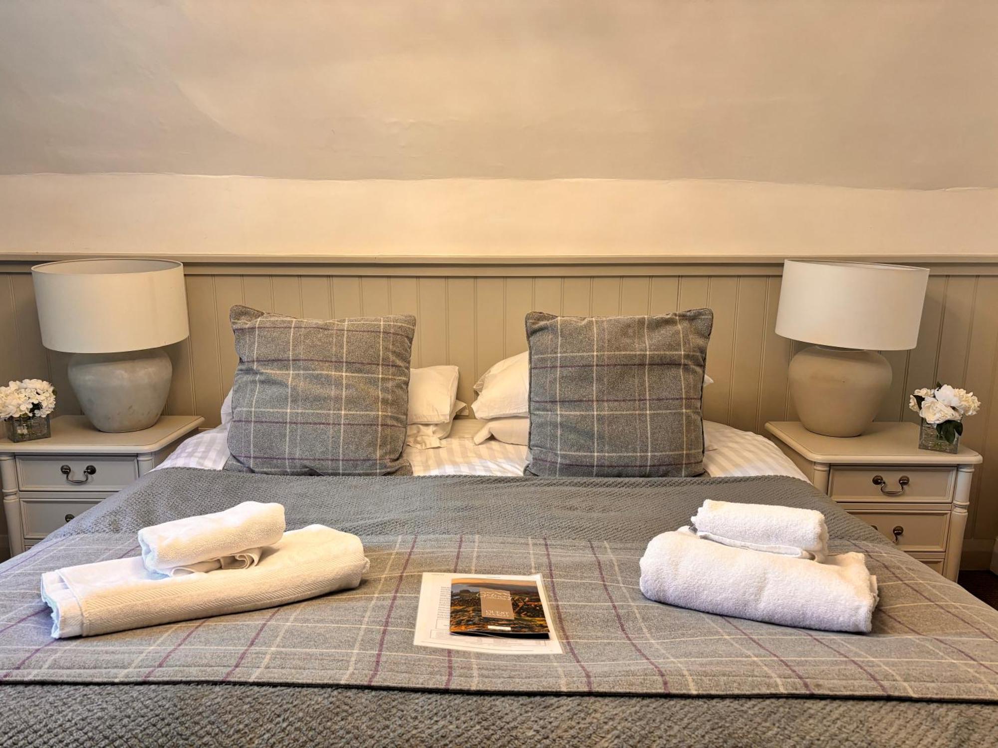 The Gateway Hotel Kendal Bagian luar foto